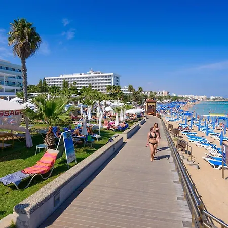 Sofia's Seaview Apartment