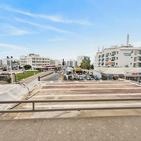 Sofia's Seaview Apartman