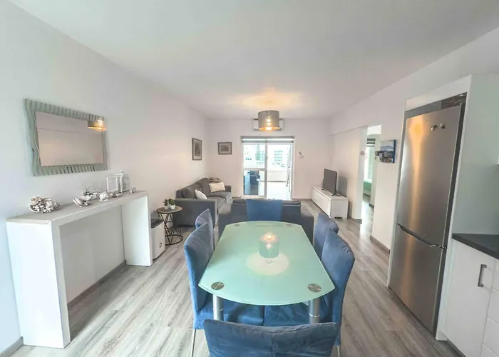 Sofia's Seaview Apartmán