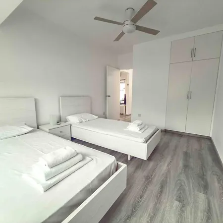 Sofia's Seaview アパート *