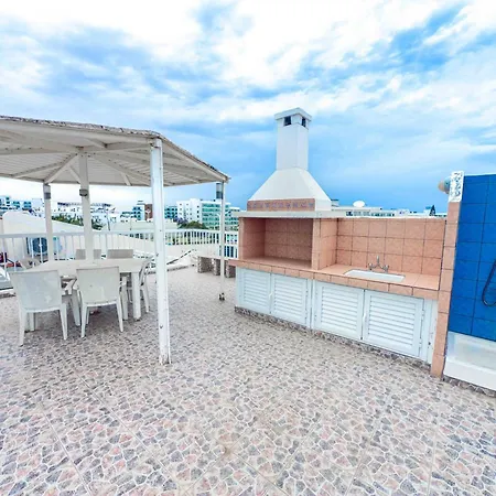 Sofia's Seaview アパート *